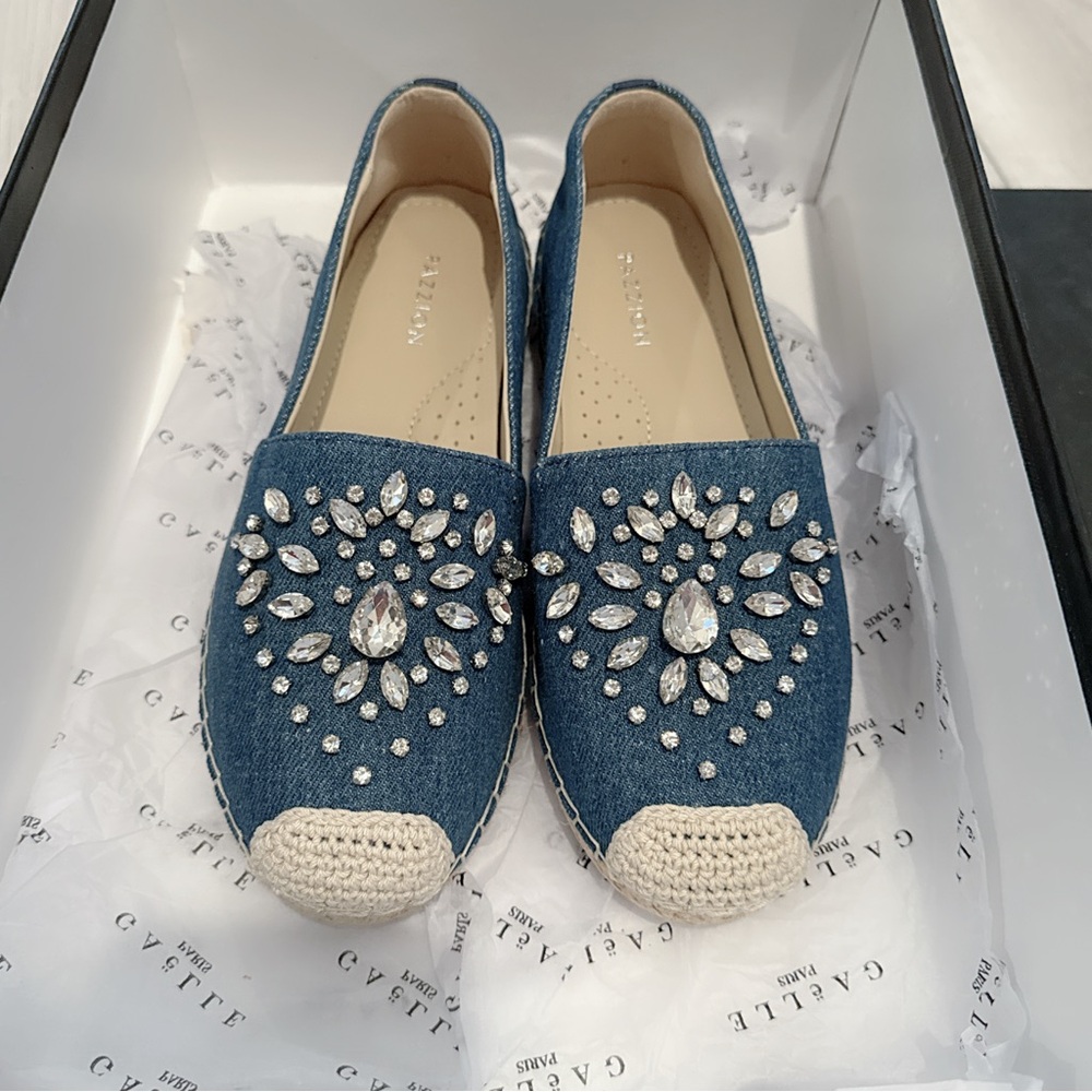 Limited edition designer diamond espadrille flats NWT